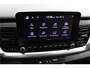 Kia Stonic 1.0 T-GDi MHEV DynamicLine - Trekhaak - Apple Carplay/ Android Auto - Cruise Control - Airco - Achteruitrijcamera - Fabrieksgarantie tot 03-2028