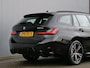 BMW 3-Serie Touring 330e 292 Pk Automaat M-Sport pakket Navigatie / Camera / Pano-dak / DAB / Apple Carplay