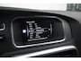 Volvo V40 T2 122PK 6MT Momentum | Standkachel | Stoelverwarming | Verwarmbare Voorruit | Climate Control | LED Koplampen | Cruise Control | Navigatie | Bluetooth Telefonie & Multimedia | Volvo OnCall | Park Assist voor en achter |