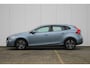 Volvo V40 T2 122PK 6MT Momentum | Standkachel | Stoelverwarming | Verwarmbare Voorruit | Climate Control | LED Koplampen | Cruise Control | Navigatie | Bluetooth Telefonie & Multimedia | Volvo OnCall | Park Assist voor en achter |