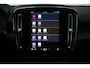 Volvo XC40 Recharge Core 70 kWh | Wegklapbare Trekhaak | Google Services | Park Assist voor & achter incl. Camera | Lende steun verstelling | Apple carplay/Android auto | Warmtepomp | 19 inch lichtmetalen velgen | Automatisch Dimmende Binnen -en Buitenspiegels | High Performance Audio |