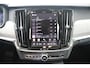 Volvo V90 T8 Plug-in hybrid AWD Ultra Dark Executive | Bowers & Wilkins High End Audio | Luchtvering | Gelamineerde zijruiten | Nappa Leder | Verwarmbaar stuurwiel/stoelen incl. ventilatie & massage | Adaptive Cruise & Pilot Assist | 20" Velgen | Panoramisch Schuif-/kanteldak .