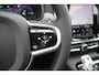 Volvo V90 T8 Plug-in hybrid AWD Ultra Dark Executive | Bowers & Wilkins High End Audio | Luchtvering | Gelamineerde zijruiten | Nappa Leder | Verwarmbaar stuurwiel/stoelen incl. ventilatie & massage | Adaptive Cruise & Pilot Assist | 20" Velgen | Panoramisch Schuif-/kanteldak .