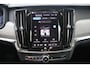 Volvo V90 T8 Plug-in hybrid AWD Ultra Dark Executive | Bowers & Wilkins High End Audio | Luchtvering | Gelamineerde zijruiten | Nappa Leder | Verwarmbaar stuurwiel/stoelen incl. ventilatie & massage | Adaptive Cruise & Pilot Assist | 20" Velgen | Panoramisch Schuif-/kanteldak .
