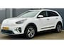 Kia e-Niro ExecutiveLine 64 kWh | Trekhaak | Panoramadak | ZEER COMPLEET| Dealeronderhouden | 4 Seasonbanden |