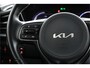 Kia Niro EV e-Niro DynamicLine 64 kWh - SOH 96,5% - Automaat - Navigatie - Adaptief Cruise Control - Climate Control - Apple/Android Carplay Fabrieksgarantie Tot 01-2029