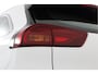Kia e-Niro DynamicLine 64 kWh - Automaat - Navigatie - Adaptief Cruise Control - Climate Control - Apple/Android Carplay Fabrieksgarantie Tot 01-2029
