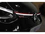 Volkswagen Golf 2.0 TSI GTI *Pano*Camera*Stoel- Stuurverwarming*