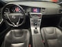 Volvo V60 2.0 T4 191 PK POLAR+ MET TREKHAAK NAVIGATIE STOELVERWARMING ZWART LEDER MEMORY STOEL XENON VERKEERD IN ZEER GOEDE STAAT