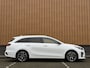 Kia Ceed Sportswagon 1.0 T-GDi GT-Line | Panoramadak | Stuurwielverwarming | Stoelverwarming | Camera | DAB | Apple Carplay | Android Auto | Lane Assist | Keyless Go | Keyless Entry |