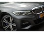 BMW 3-Serie Touring 330e High Executive M Sport Panodak Harman Kardon HUD Leer Alcantara
