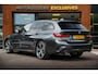 BMW 3-Serie Touring 330e High Executive M Sport Panodak Harman Kardon HUD Leer Alcantara