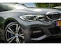 BMW 3-Serie Touring 330e High Executive M Sport Panodak Harman Kardon HUD Leer Alcantara
