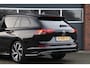 Volkswagen Golf Variant 1.5 eTSI R-Line, Pano, trekhaak