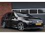 Volkswagen Golf Variant 1.5 eTSI R-Line, Pano, trekhaak