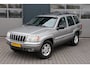 Jeep Grand Cherokee 4.7i V8 LIMITED l 4X4 l AUTOMAAT l APK 10-'26 l TREKHAAK l AIRCO l INRUIL KOOPJE