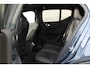 Volvo EX40 Single Motor Extended Range Ultra Black Ed. 82 kWh | Panoramadak | Verwarmbare voorstoelen+stuurwiel | Permium audio by Harman Kardon | Adaptive cruise control | 360 graden camera | Warmtepomp | 20 inch lichtmetalen velgen