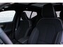 Volvo EX40 Single Motor Extended Range Ultra 82 kWh | Panoramadak | Verwarmbare voorstoelen+stuurwiel | Premium audio by Harman Kardon | Adaptive cruise control | 360 graden camera | Warmtepomp | 19 inch lichtmetalen velgen
