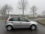 Ford Fiesta 1.4-16V Trend 5-Deurs 81 PK. Zeer fijn rijdende inruilauto met nieuwe APK !!!