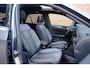 Volkswagen T-Roc 1.5 TSi 150pk DSG R-Line Black Edition | Black Style | App Connect | Panoramadak | Camera | Keyless | Elektrische Achterklep | Matrix LED | Winter Pakket