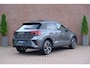 Volkswagen T-Roc 1.5 TSi 150pk DSG R-Line Black Edition | Black Style | App Connect | Panoramadak | Camera | Keyless | Elektrische Achterklep | Matrix LED | Winter Pakket