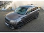 Land Rover Range Rover Sport P550e Autobiography | Nieuw Model 2026  | Enhanced Black Pack | Charente Grey | 23" inch | Trekhaak | Standkachel |