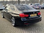 BMW 3-Serie 330e Centennial High Exe. M Sport / Full option! / Schuifdak / 360Camera / Head-up / Leder / Keyless / 19'' / Navigatie / Stoelverwarming / Dodehoek / DAB / SToelverwarming / Cruise Control