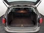 Volkswagen Golf 1.4 TSI Connected Series R-Line Half leder, Stoelverwarming, Parkeersensoren, Navi, Cruise control, Lendenstoelen