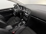 Volkswagen Golf 1.4 TSI Connected Series R-Line Half leder, Stoelverwarming, Parkeersensoren, Navi, Cruise control, Lendenstoelen