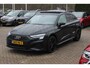 Audi A3 Sportback 45 TFSI e S edition Competition / Trekhaak / Panoramadak / CarPlay / Matrix LED / Keyless / Parkeerhulp V+A / 18'' / Half leder / Navigatie / DAB / Dodehoek / Stoelverwarming / ACC