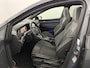Volkswagen Golf 1.5 eTSI R-Line Pano, IQ Light, Navi, Alcantara, Sfeerverlichting, Parkeersensoren, Cruise control, Stoelverwarming