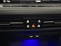 Volkswagen Golf 1.5 eTSI R-Line Pano, IQ Light, Navi, Alcantara, Sfeerverlichting, Parkeersensoren, Cruise control, Stoelverwarming