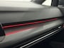 Volkswagen Golf 1.5 eTSI R-Line Pano, IQ Light, Navi, Alcantara, Sfeerverlichting, Parkeersensoren, Cruise control, Stoelverwarming