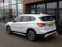BMW X1 SDrive20i VDL Nedcar Edition 59.000km | Panoramadak | HarmanKardon | Camera | Elektr.klep | Headup | Leer | LED kopl | 19''