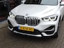 BMW X1 SDrive20i VDL Nedcar Edition 59.000km | Panoramadak | HarmanKardon | Camera | Elektr.klep | Headup | Leer | LED kopl | 19''