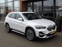 BMW X1 SDrive20i VDL Nedcar Edition 59.000km | Panoramadak | HarmanKardon | Camera | Elektr.klep | Headup | Leer | LED kopl | 19''
