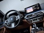 BMW 5-Serie Touring 530e xDrive M-Sport High Executive | Panoramadak | Laserlicht | Harman Kardon | HUD | Achteras Besturing | Elektrische Trekhaak | Adaptive Cruise CoPilot