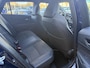 Toyota Corolla Touring Sports Hybrid 140 DYNAMIC STOELVERW PARK-SENSOREN NAVI 17'' LM-VELGEN LED KEYLESS APPLE/ANDROID CAMERA PRIVACY GLASS NL-AUTO