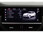 Porsche Cayenne 3.0 E-Hybrid Platinum Edition Sport Chrono Plus, Panoramadak, Luchtvering, Trekhaak, BOSE, 21"