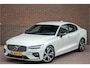 Volvo S60 B4 R-Design, Harman/Kardon, Stoel & Stuurverwarming, Trekhaak, Camera, Memory, Carplay, Adaptive Cruise.