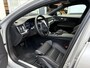 Volvo V60 2.0 T6 Plug-in hybrid AWD Plus Dark | Adaptive Cruise Control met dodehoek detectie | 360 Camera | Verw. voorstoelen, achterbank en stuurwiel | Trekhaak