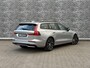 Volvo V60 2.0 T6 Plug-in hybrid AWD Plus Dark | Adaptive Cruise Control met dodehoek detectie | 360 Camera | Verw. voorstoelen, achterbank en stuurwiel | Trekhaak