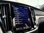 Volvo V60 2.0 T6 Plug-in hybrid AWD Plus Dark | Adaptive Cruise Control met dodehoek detectie | 360 Camera | Verw. voorstoelen, achterbank en stuurwiel | Trekhaak