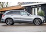 Mercedes-Benz GLC 200 AMG Line I Panodak I Sfeerverlichting I Adaptive Cruise I NL-Auto I NAP I Designo Selenitgrau Magno