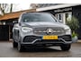 Mercedes-Benz GLC 200 AMG Line I Panodak I Sfeerverlichting I Adaptive Cruise I NL-Auto I NAP I Designo Selenitgrau Magno