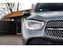 Mercedes-Benz GLC 200 AMG Line I Panodak I Sfeerverlichting I Adaptive Cruise I NL-Auto I NAP I Designo Selenitgrau Magno