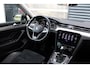 Volkswagen Passat Variant 1.5 TSI 150pk DSG Elegance Business R | 18 inch Monterey | Leer Alcantara | Camera achter