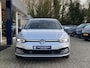 Volkswagen Golf 1.4 eHybrid Style / Automaat / 59.000 Km / Digitaal Dashboard / LED / DAB / Navi / Apple-Carplay&Android-Auto / ELKTR-Bestuurderstoel met massagefunctie / Stuur+Stoelverwarming / Adaptieve Cruise-Control / Climate-Control / Lane-Assist / Flippers / EKTR-Pakket / PDC / LMV 16'' / ENZ.