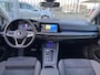 Volkswagen Golf 1.4 eHybrid Style / Automaat / 59.000 Km / Digitaal Dashboard / LED / DAB / Navi / Apple-Carplay&Android-Auto / ELKTR-Bestuurderstoel met massagefunctie / Stuur+Stoelverwarming / Adaptieve Cruise-Control / Climate-Control / Lane-Assist / Flippers / EKTR-Pakket / PDC / LMV 16'' / ENZ.