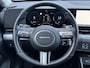 Hyundai Kona 1.6 GDI HEV Premium Automaat / Fabrieksgarantie tot 03-2029 / BOSE / All Season / Stuur & Stoelverwarming / 360 Camera / Elektrisch verstelbare voorstoelen / Stoelventilatie voor / Apple Carplay & Android Auto /